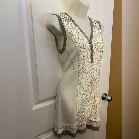 Dolcezza Tunic Minidress Sleeveless Lace Accent White Gray Size XS - Picture 3 of 11